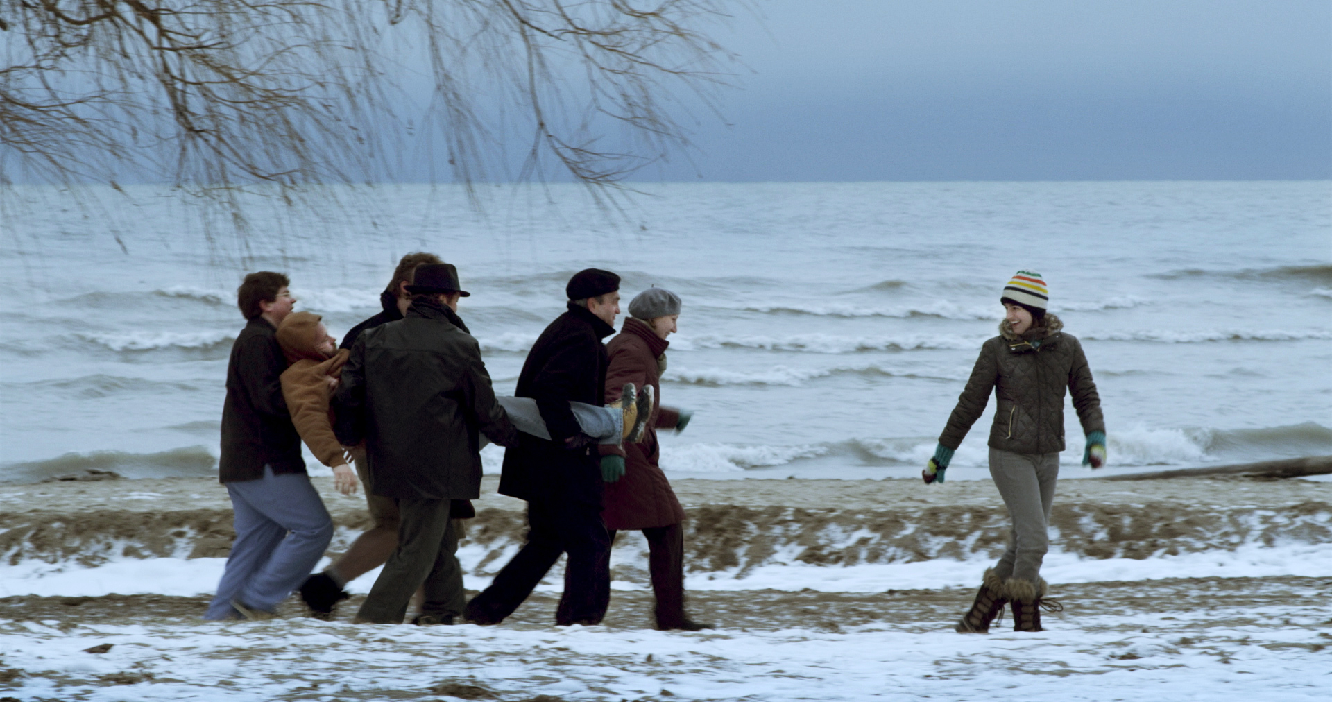 BIUB-Group-At-The-Beach